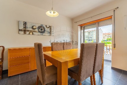 Apartamento T3 à venda na Rua do Foral, 43