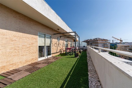 Apartamento T3 à venda na Rua Frei Caetano Brandão, 380