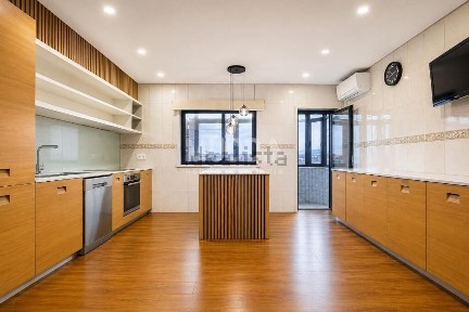 Apartamento T3 à venda em Vila de Cucujães