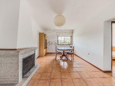 Apartamento T1 à venda em Santa Joana