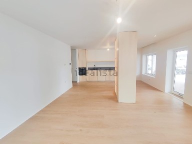 Apartamento T1 à venda na Praceta dos Emigrantes