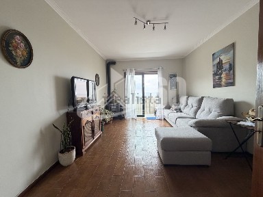 Apartamento T2 à venda em São João
