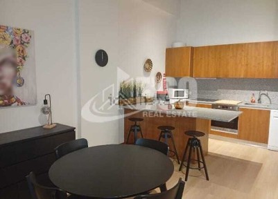 Apartamento T0 à venda na Praia