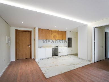 Apartamento T2 à venda em Bairros
