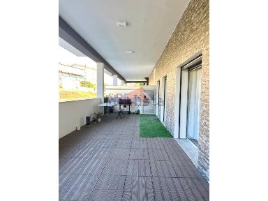 Apartamento T2 à venda no Centro de Oliveira de Azeméis