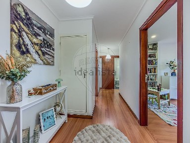 Apartamento T2 à venda na Rua Padre Lopes Ferreira