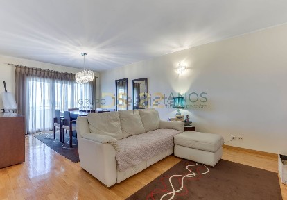 Apartamento T3 à venda em N1