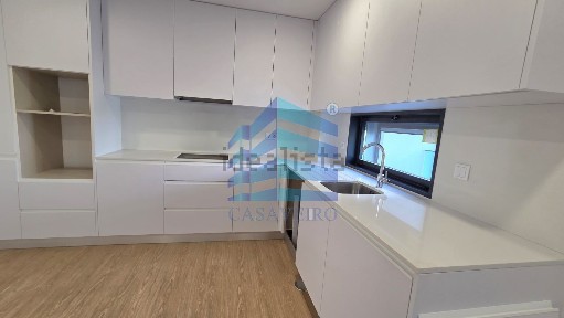 Apartamento T2 à venda em Esgueira