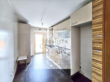 Apartamento T3 à venda na Avenida da Força Aérea Portuguesa