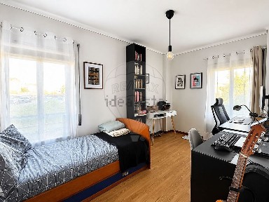 Apartamento T2 à venda na Avenida Fausto Ferreira