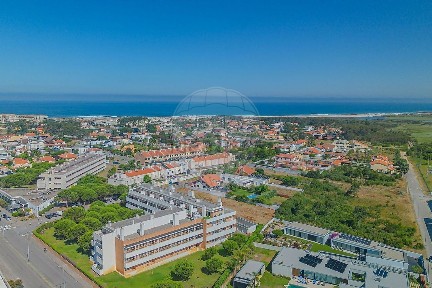 Apartamento T2 à venda na Rua Gaspar Corte Real