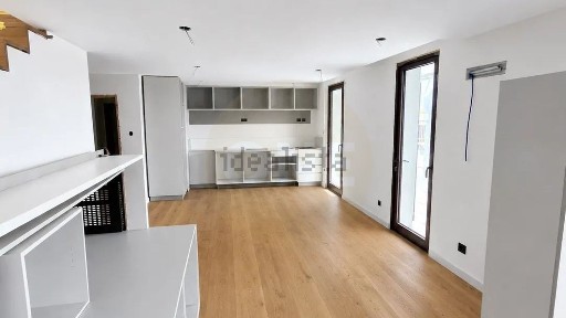 Apartamento T2 à venda na Rua São Geraldo