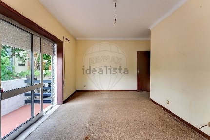 Apartamento T3 à venda na Travessa da Rua do Carril