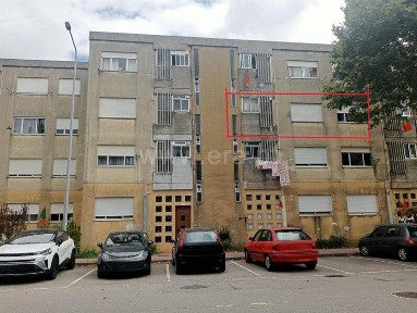 Apartamento T2 à venda em Anta