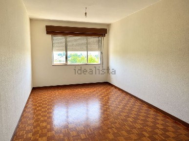 Apartamento T4 à venda na Rua dos Pedregais