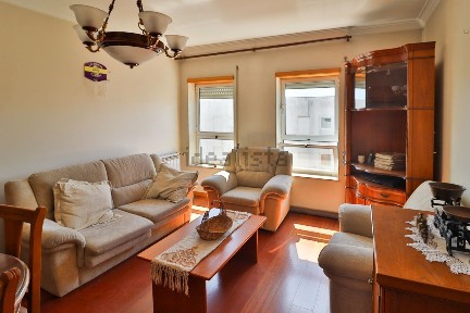 Apartamento T2 à venda na Rua Passal