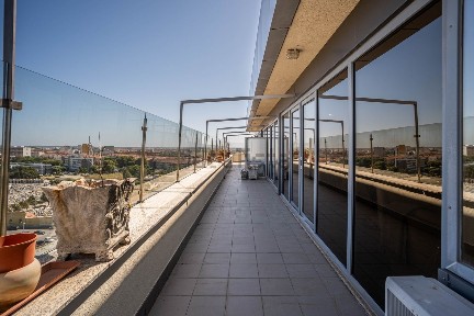 Apartamento T4 à venda na Rua de São Martinho