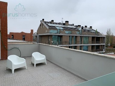 Apartamento T5 à venda na Avenida da Universidade