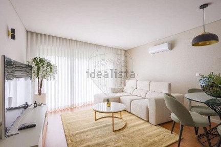 Apartamento T1 à venda na Rua Dona Conceição Maria dos Anjos, 1