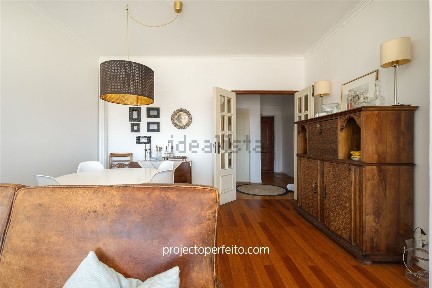 Apartamento T4 à venda em Anta