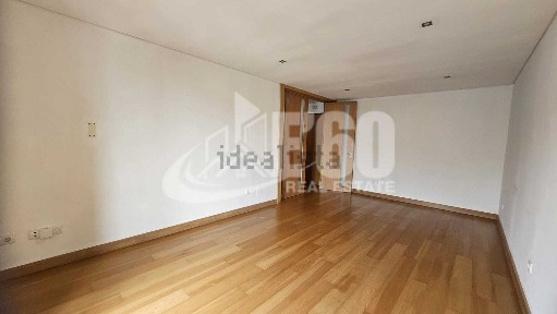 Apartamento T3 à venda em Espinho