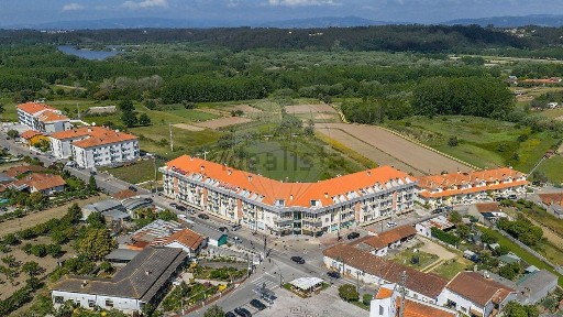 Apartamento T2 à venda na Rua Marmeleirinho, 5
