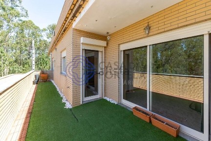 Apartamento T2 à venda na Rua Pinhal do Conde, 929 b