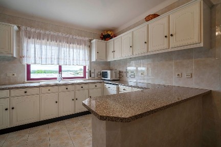 Apartamento T3 à venda na Avenida Floresta