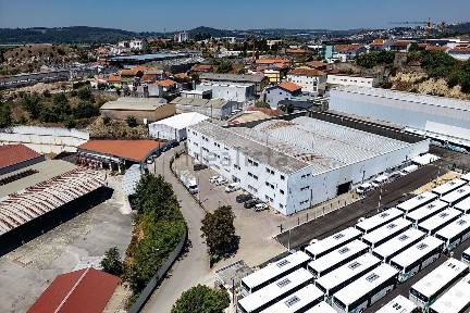 Arrendamento de escritório na Rua do Alto da Relvinha