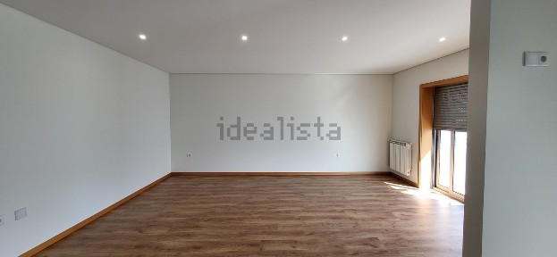 Apartamento T2 à venda na Rua 16