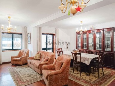 Apartamento T3 à venda em São Bernardo