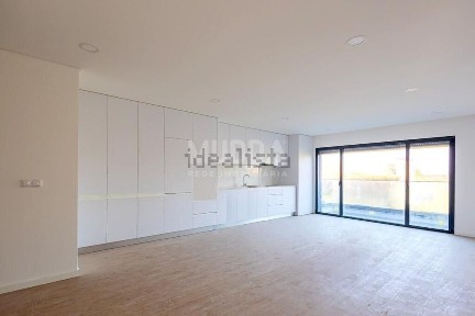 Apartamento T2 à venda em Esgueira
