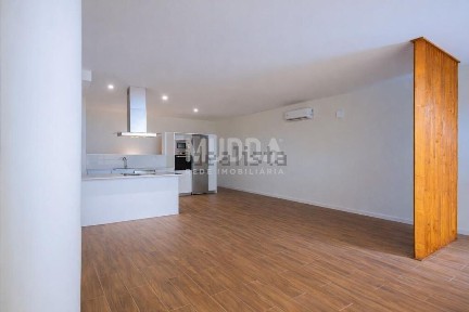 Apartamento T2 à venda em Argoncilhe