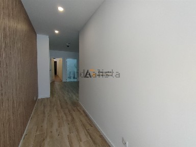 Apartamento T2 à venda na Avenida José Estevão, 312 a