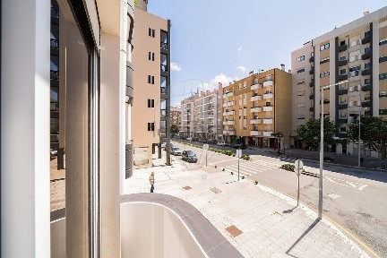 Apartamento T3 à venda no Beco das Leirinhas