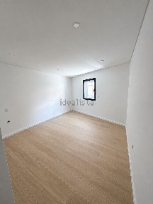 Apartamento T1 à venda na Rua de Vicente Almeida de Eça, 64
