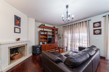 Apartamento T3 à venda no Centro de Oliveira de Azeméis