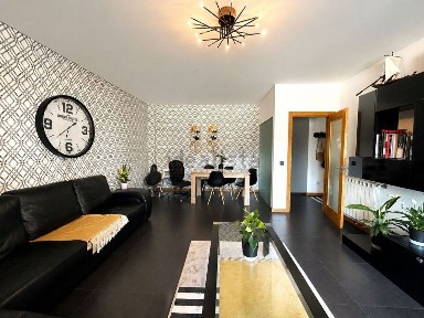 Apartamento T2 à venda no Bairro do Liceu - 5 Bicas