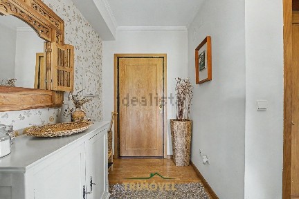 Apartamento T3 à venda em São João da Madeira