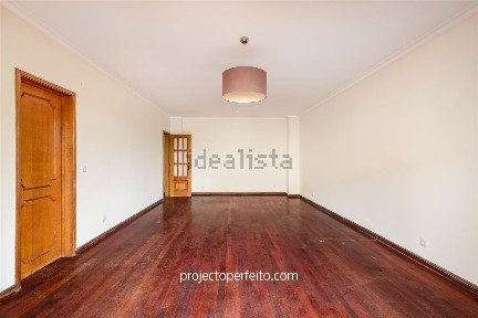 Apartamento T3 à venda em Anta