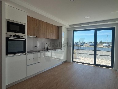 Apartamento T2 à venda na Baixa de Santo António - Alboi