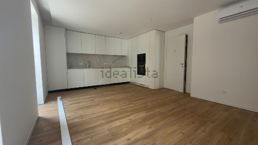 Apartamento T2 à venda na Baixa de Santo António - Alboi