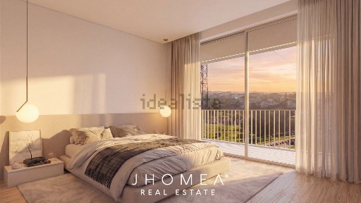 Apartamento T4 à venda na Rua Dom Manuel Pacheco Resende s/n