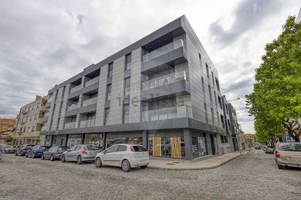Apartamento T2 à venda na Rua 32, 688