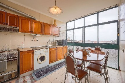 Apartamento T2 à venda na Rua de Viseu