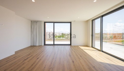 Apartamento T4 à venda na Cais da Fonte Nova