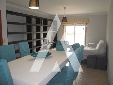 Apartamento T2 à venda na Praceta João de Figueiredo