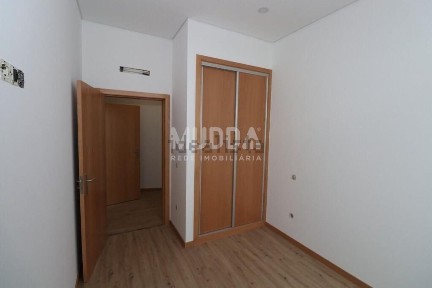 Apartamento T2 à venda no Centro de Ovar