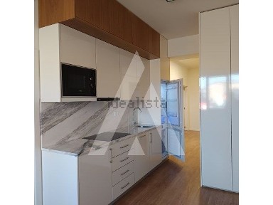 Apartamento T2 à venda na Rua Doutor Mário Sacramento