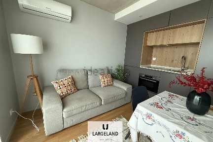 Apartamento T1 à venda na Rua General José Domingues Peres s/n